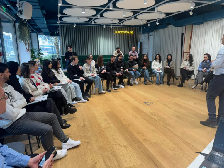 Training Module 1 – Labour Market Dynamics & Job Search Strategies